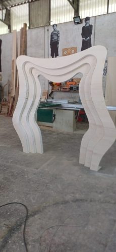 Arco 3D ondulato cm 200x200ca €.550,00 verniciatura €.50,00