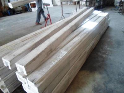 travi finto legno  bianche con venatura grigia
