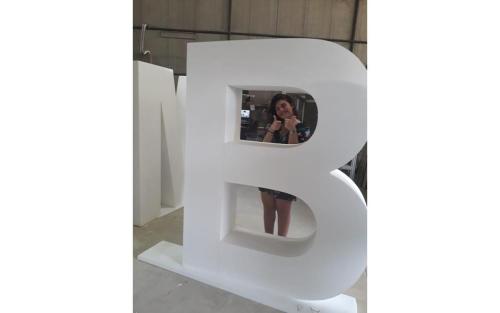 lettera gigante