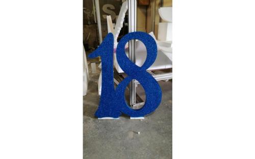 numero 18 in polistirolo