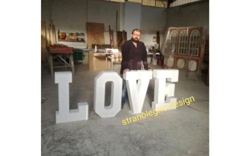 scritta love 